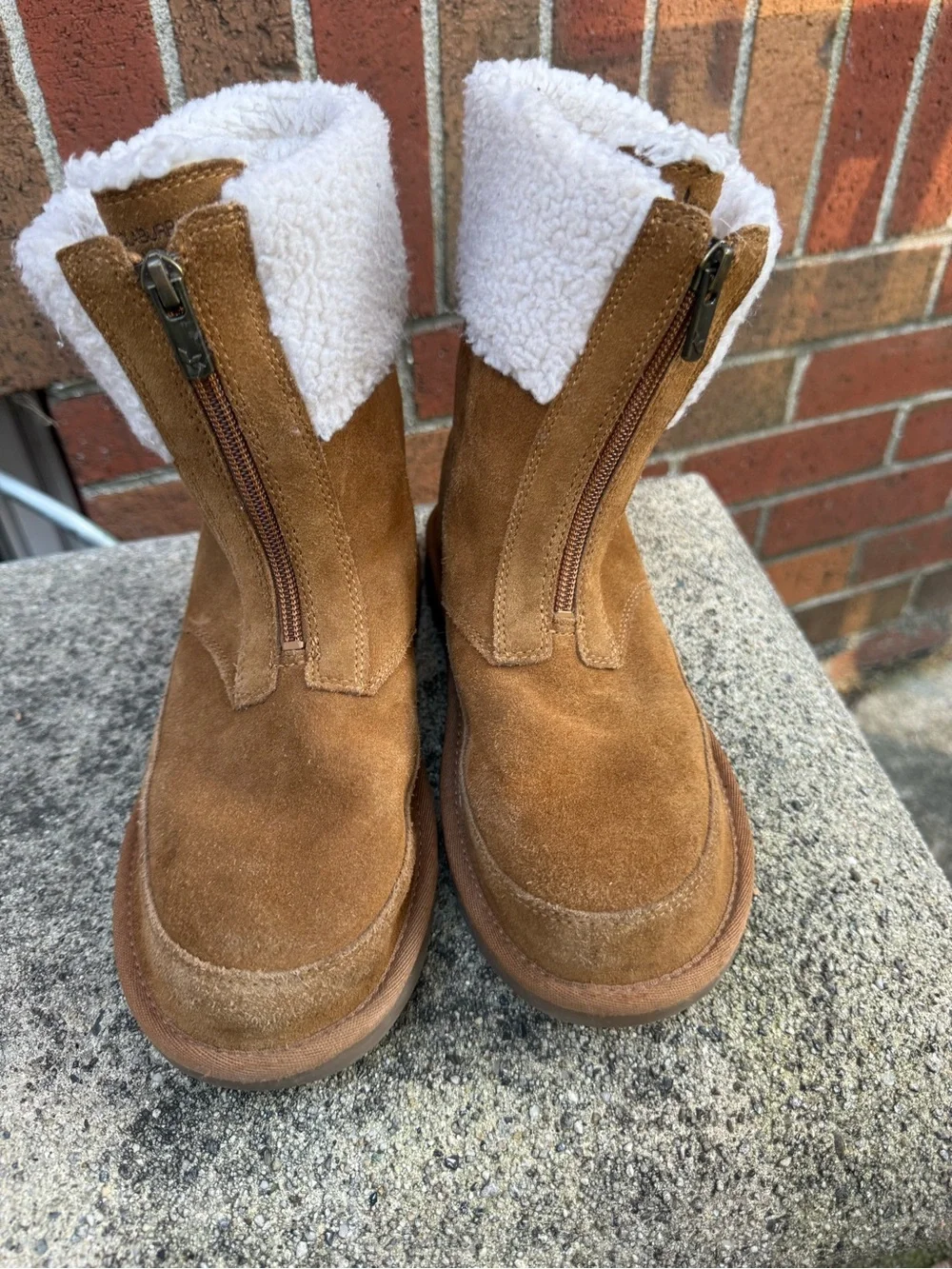 Koolaburra by UGG Lytta Short Chestnut Suede Boots Girls Size 4